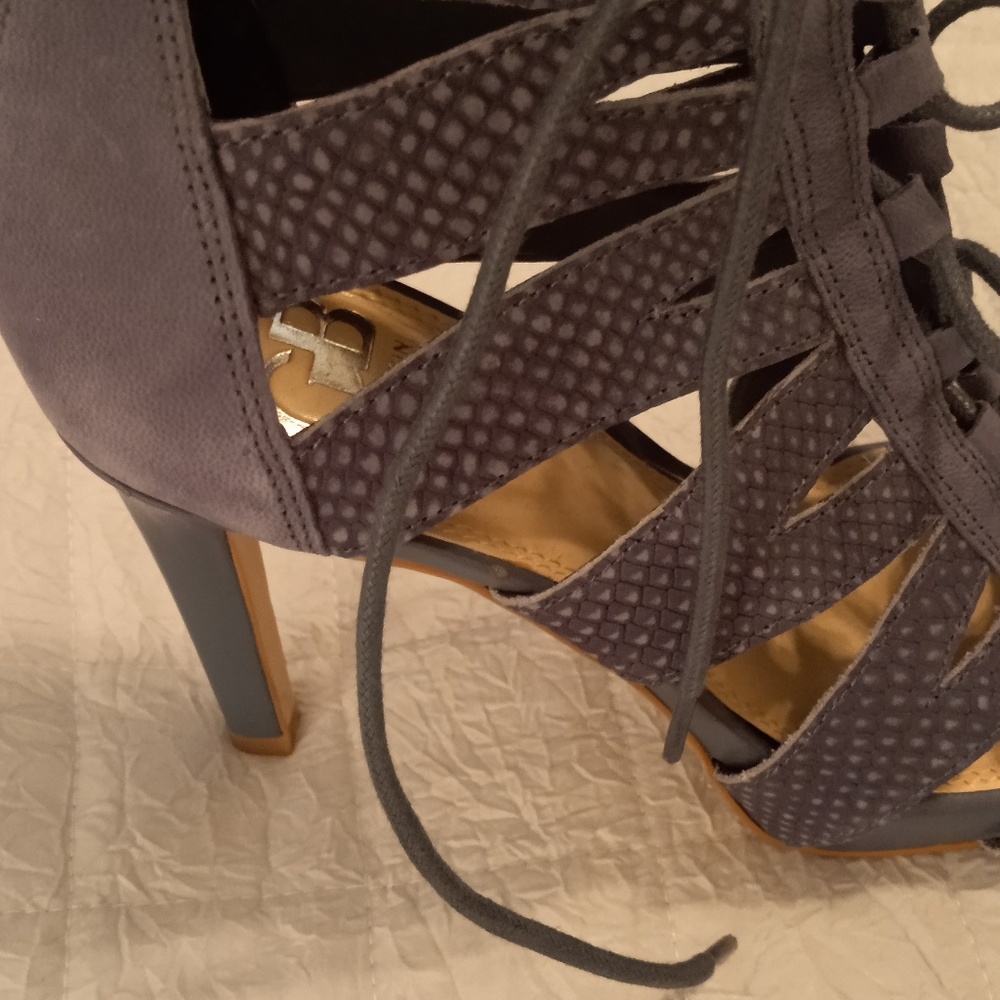 Nwot Gianni Bini sandal heels denim blue sz7.5